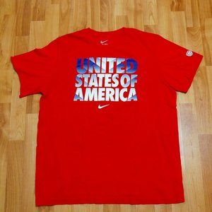 Nike Men's USA National Soccer Team T-shirt Red Size XXL Slim Fit Logo Pullover